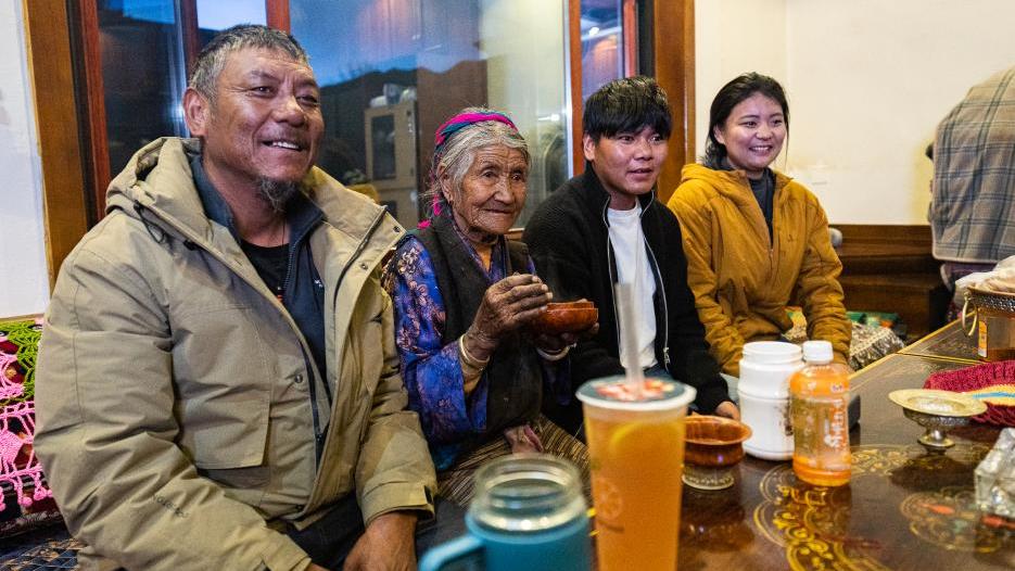 Pic story: liberated serfs embrace new life in China's Xizang