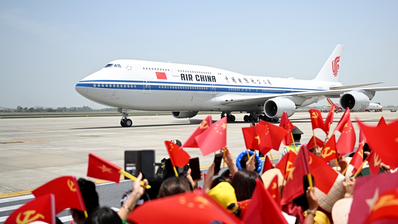 Xi arrives in Hanoi for state visit to Vietnam