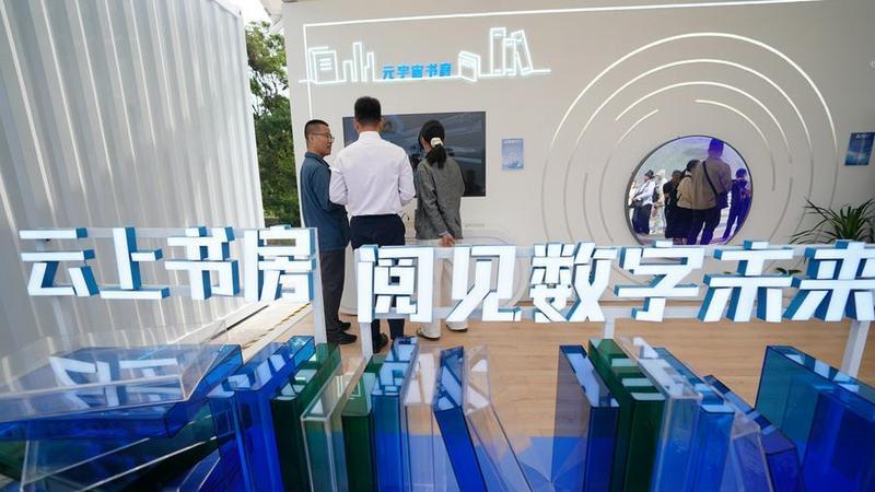 Digital reading trend on the rise, survey finds