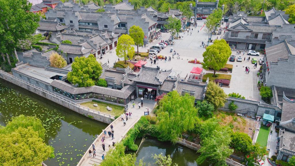 May Day holiday travel boom highlights China's consumer vitality