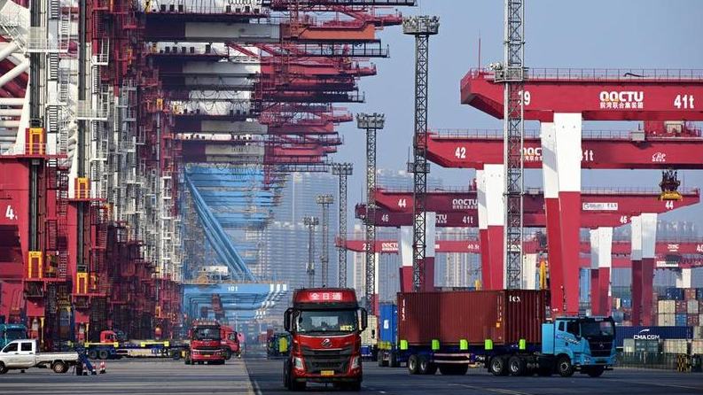 China's foreign trade up 5.6% in April despite US tariffs