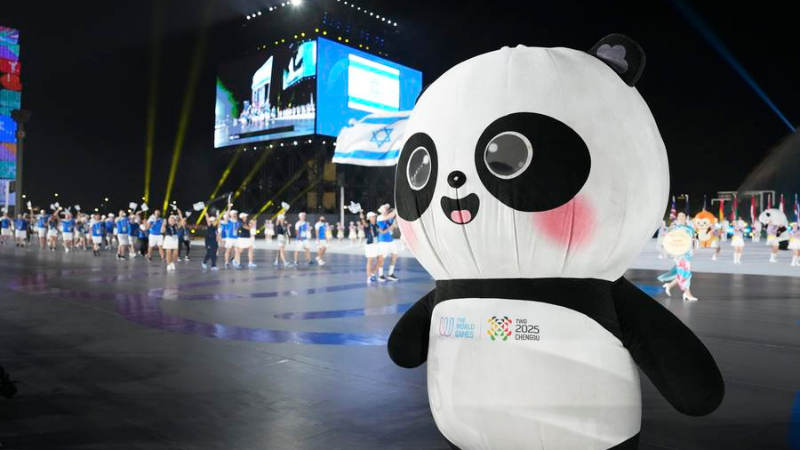 Global athletes discover palette of charms in home of giant pandas