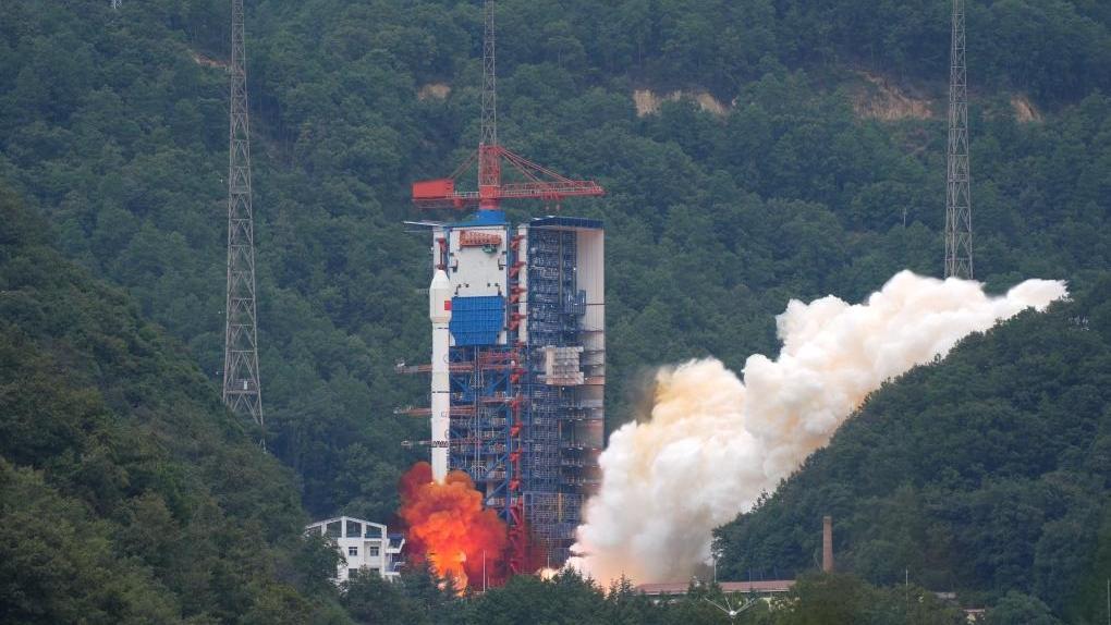 China successfully launches new satellite