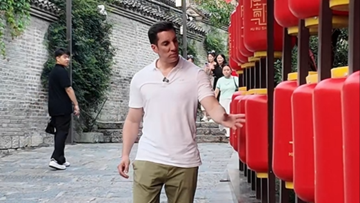 Xuzhou Citywalk: Wander 'Pengcheng Qili' where history meets vibrant daily life