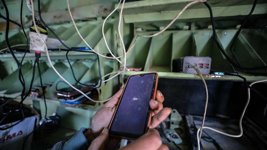 Feature: From army vehicle to power source -- a Gazan's retooling of war