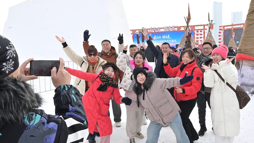 In China's "ice city," ice harvest sets stage for winter tourism season