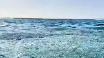 The 'running ice' of Wuhai Lake