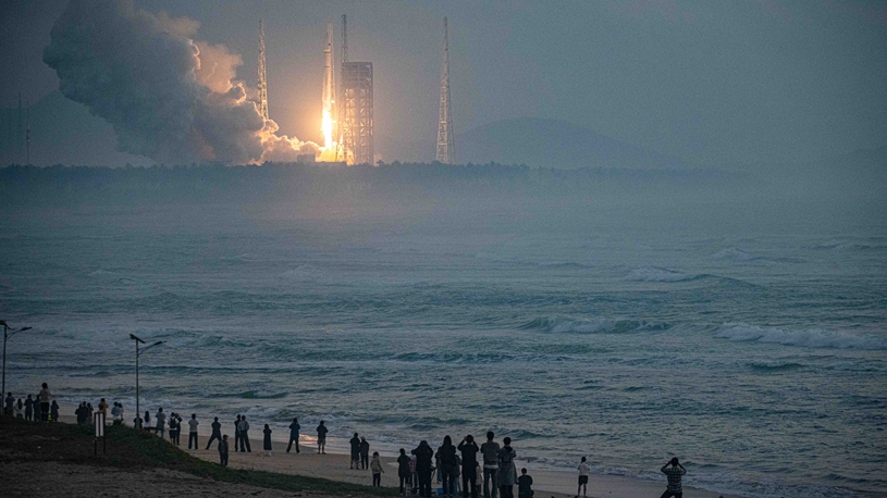 China launches new internet satellite group