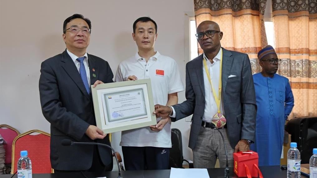 17th Chinese medical team arrives in Comoros to boost health cooperation