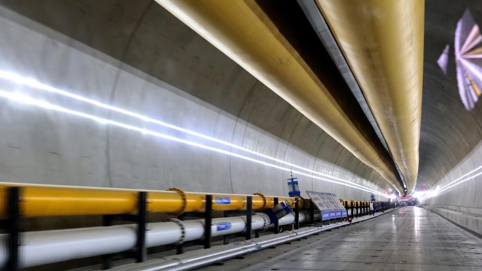 "Linghang" large diameter shield tunneling machine breaks 10,000m mark under Yangtze River