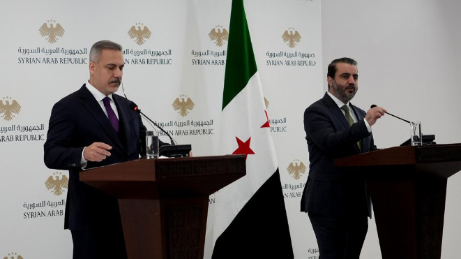 Syrian, Turkish FMs discuss refugees, economy and security in Damascus