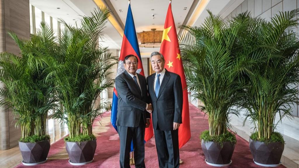 China will deliver humanitarian aid to Cambodia for displaced people along border: Chinese FM