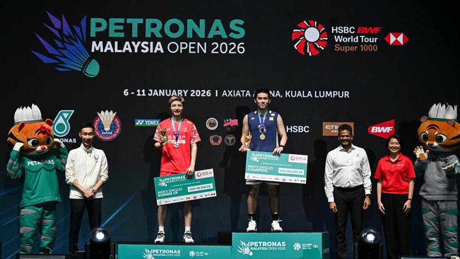 World No. 1 Shi out with injury as Thailand's Vitidsarn crowned at Malaysia Open