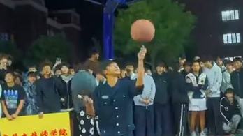 Guard shows off basketball skills
