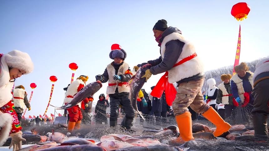 Winter fishing festival, ice fishing challenge kick off in Mudanjiang, NE China's Heilongjiang