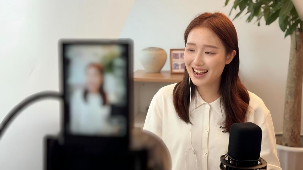 State-owned performing arts troupes draw millions with livestreamed shows