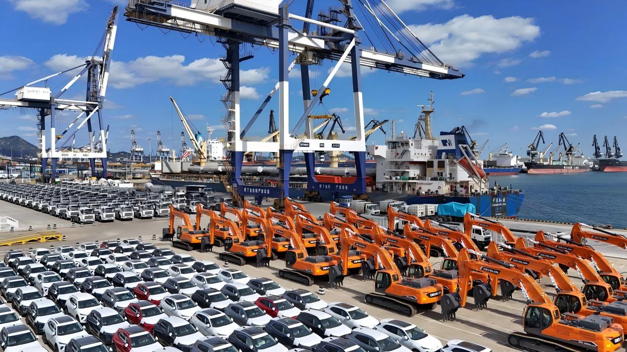 China's 2025 foreign trade reflects economic resilience