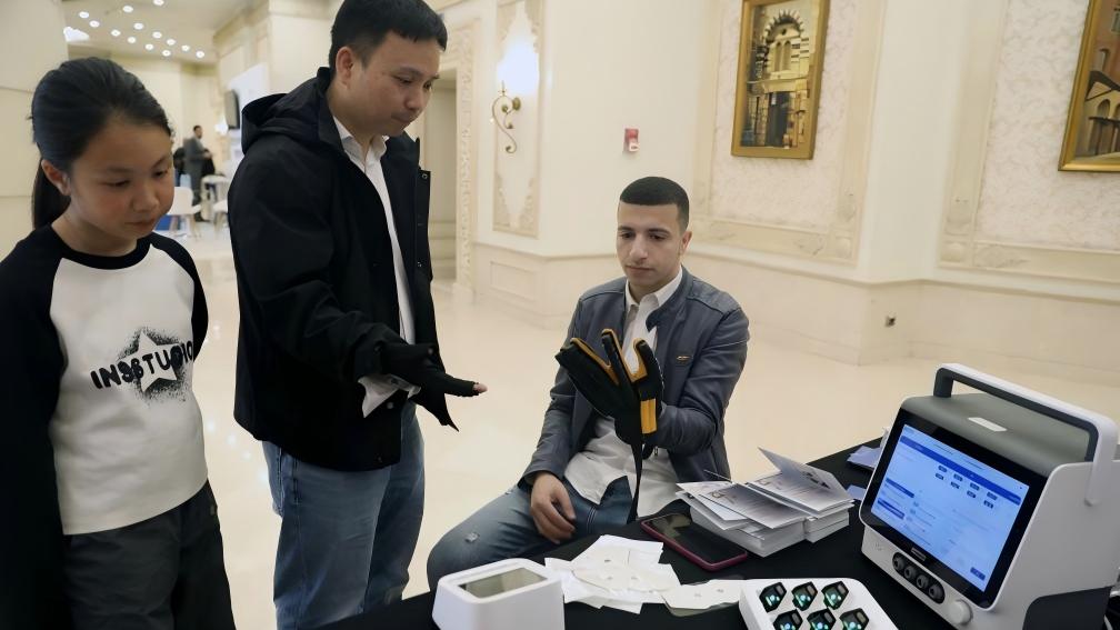 Egypt-China pharmacy conference explores AI integration in traditional medicine