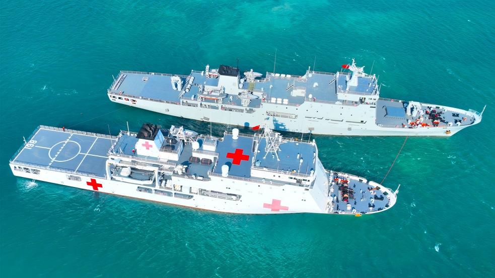 Vessels conduct replenishment-at-sea training