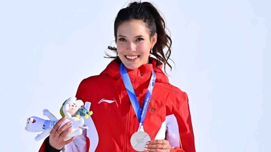 Gu Ailing settles for Olympic silver in women's slopestyle