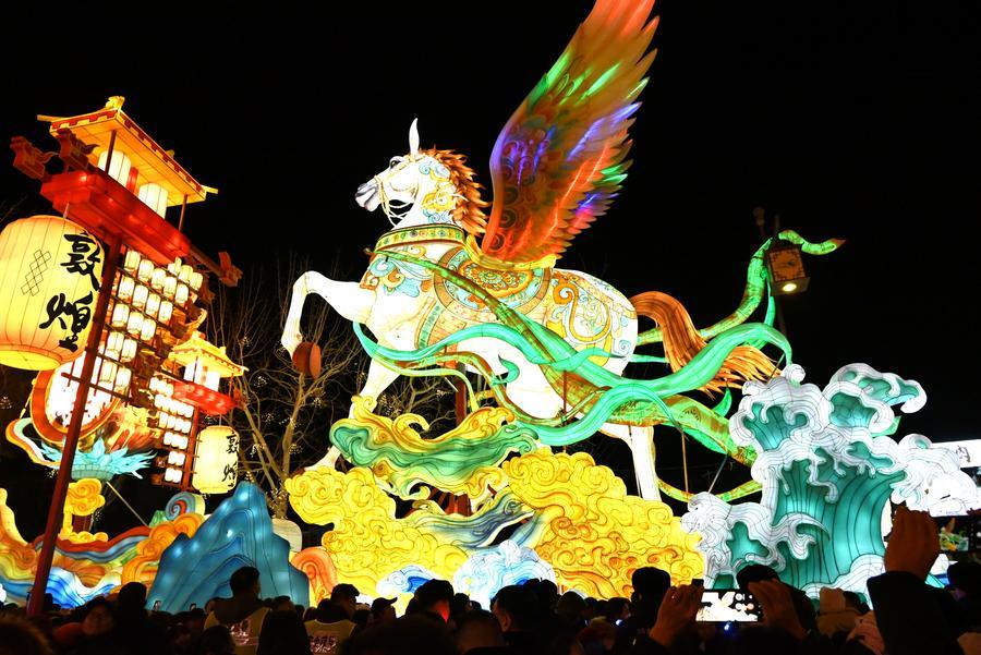 Ancient Silk Road hub Dunhuang welcomes off-season visitors