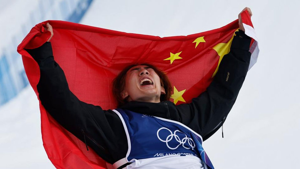 Su Yiming wins men's snowboard slopestyle title for China's first gold at Milan-Cortina