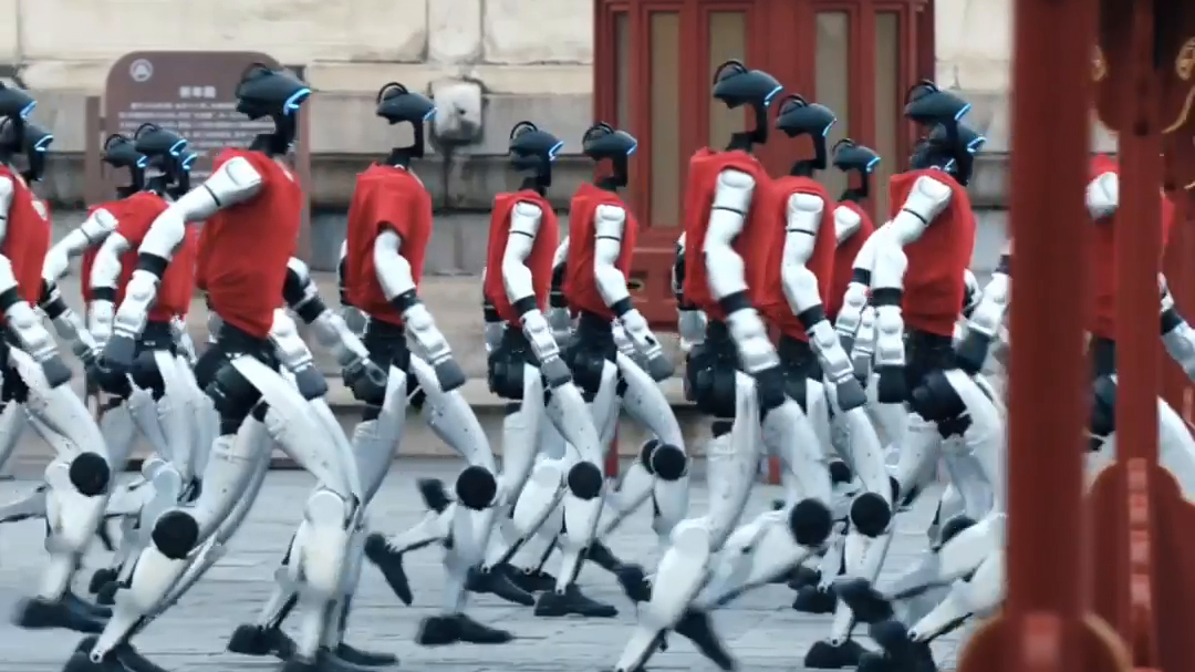 Chinese-made humanoid robots perform martial arts at Temple of Heaven