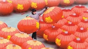 Chinese festive goods spread Spring Festival spirit worldwide