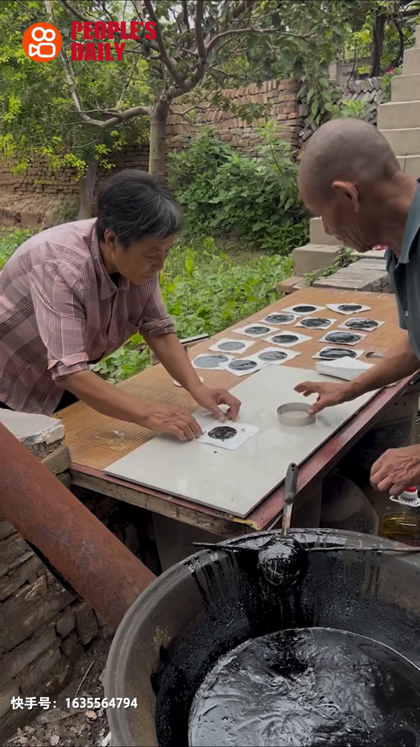 Trending in China | Pouring the perfect patch