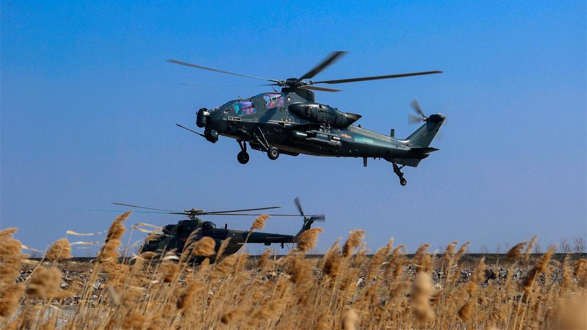 Z-10 attack helicopter flies at ultra-low altitude