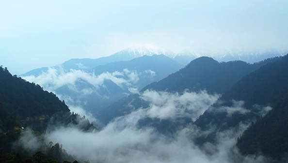 Flying over Nujiang in 60 seconds: Exploring snow mountains and a grand canyon in SW China's Yunnan