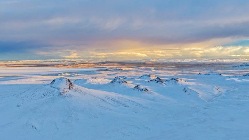 Scenery of Bamoqongzong extinct volcanic cluster in China's Xizang
