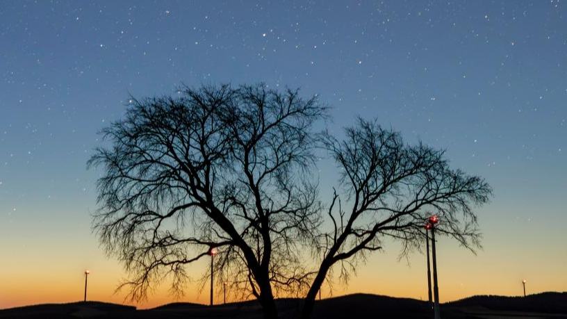 Comet C/2025 R3 pictured in sky over Qiqihar City, NE China's Heilongjiang