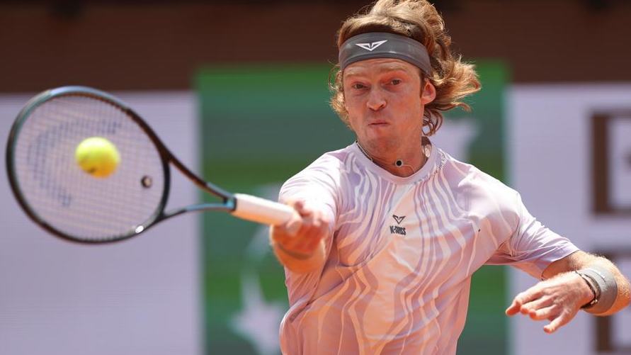 Sinner sets longest Masters 1000 winning streak with 32nd straight win
