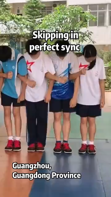 Skipping in perfect sync