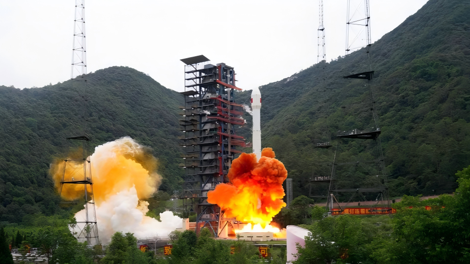 China launches new satellite into space