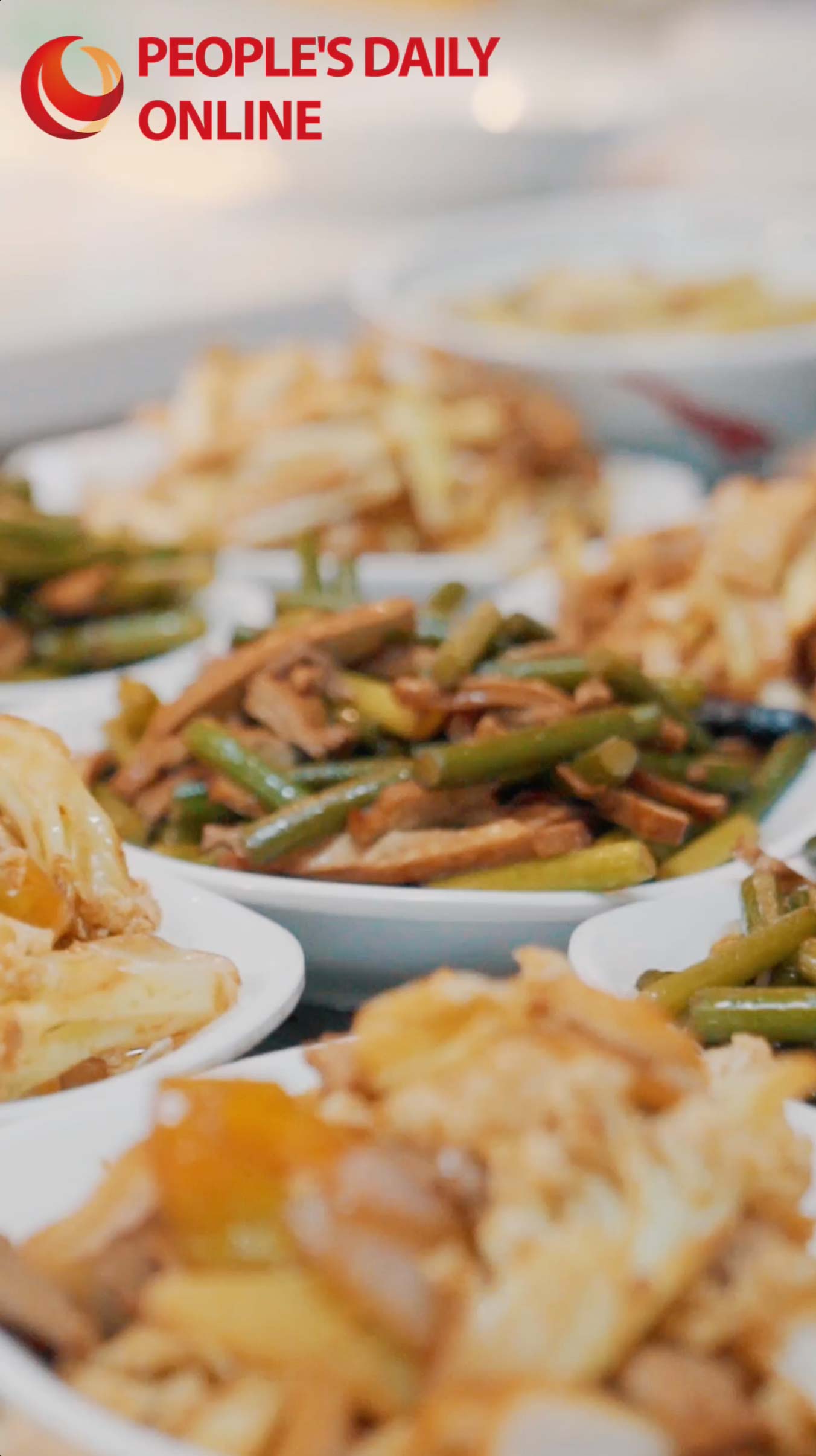 A hot meal, a warm community: What do seniors eat every day?