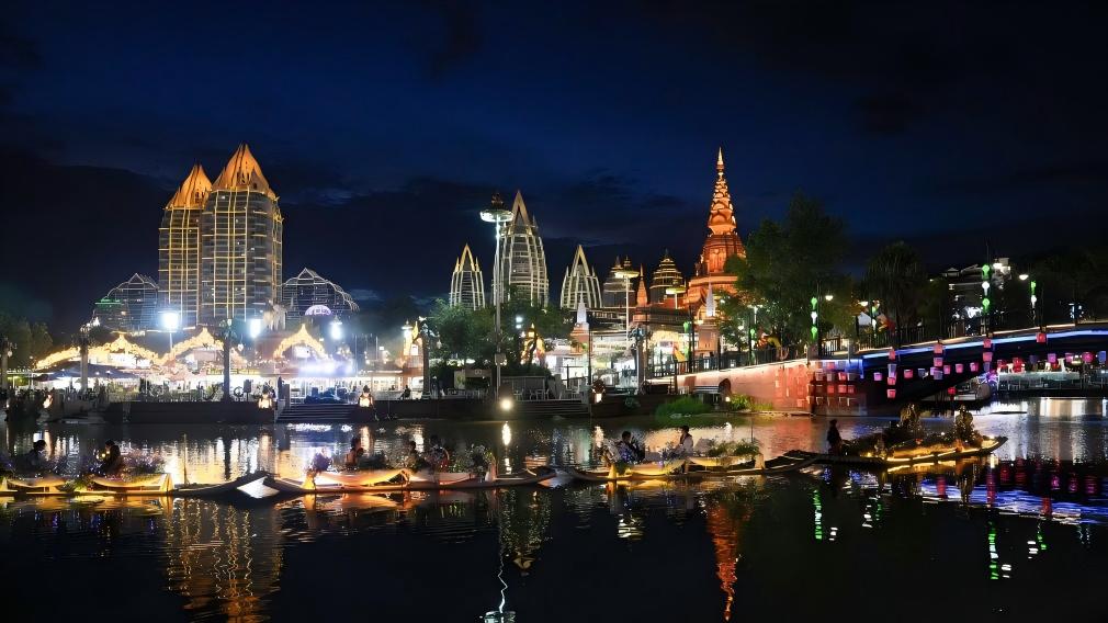 Night market of Xishuangbanna sees surge in visitor arrivals during summer peak tourism season