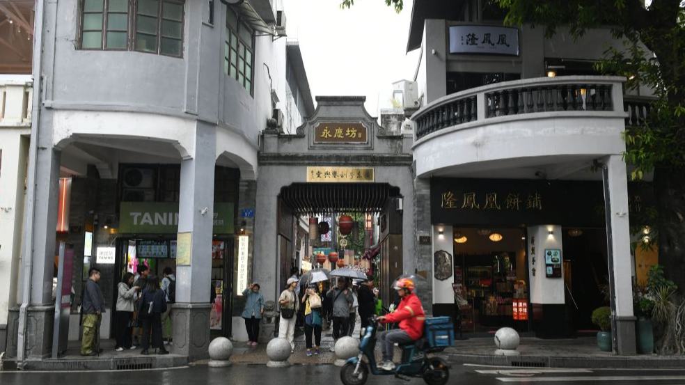 China steps up renewal of old urban residential compounds