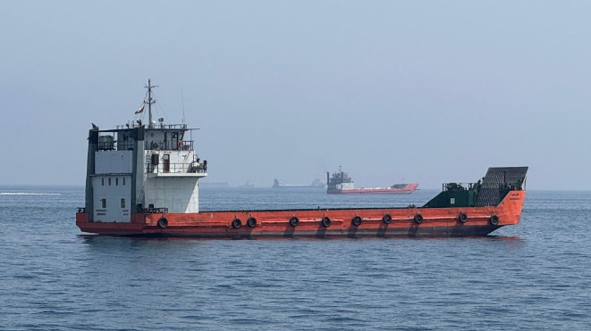 Iran asks Yemen's Houthis to close Bab el-Mandeb if U.S. attacks power plants -- media