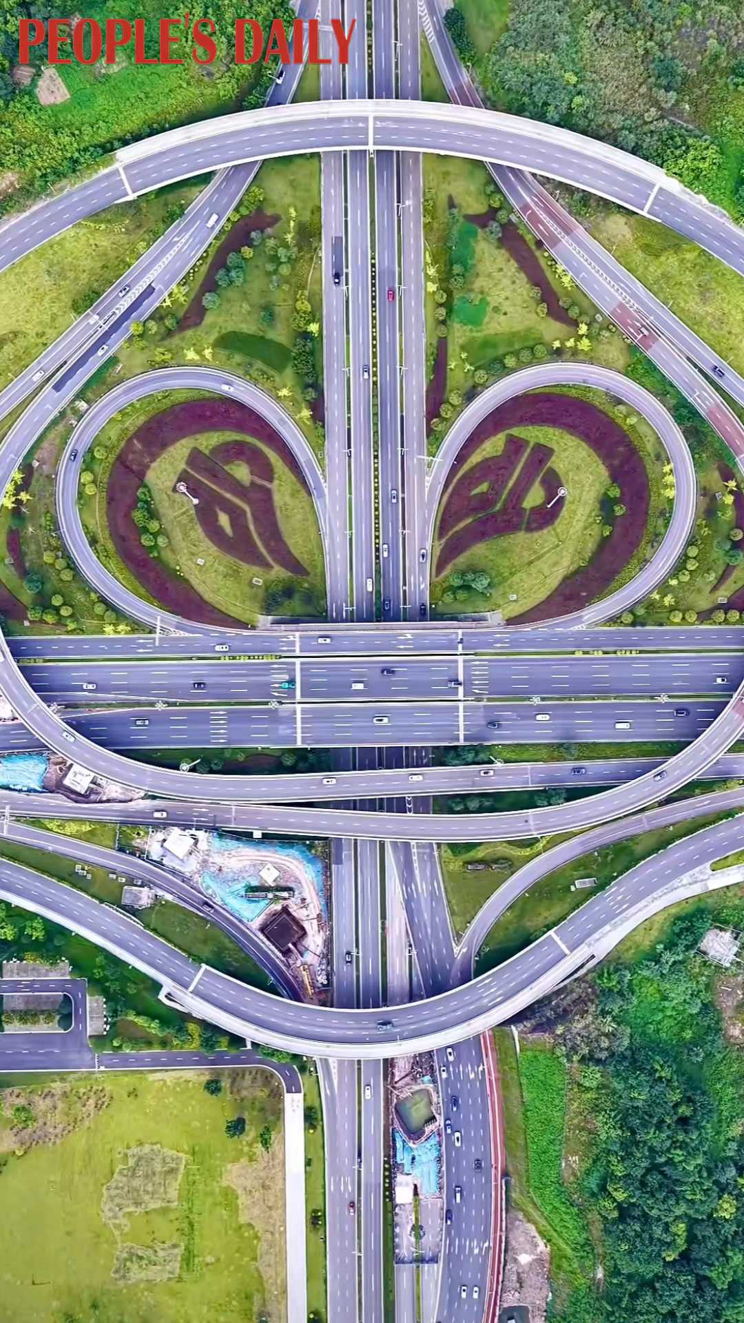 Monkey-face-shaped interchange spotted in Chongqing