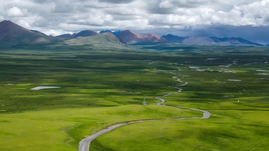 Ecological beauty of Mitika wetland in SW China's Xizang