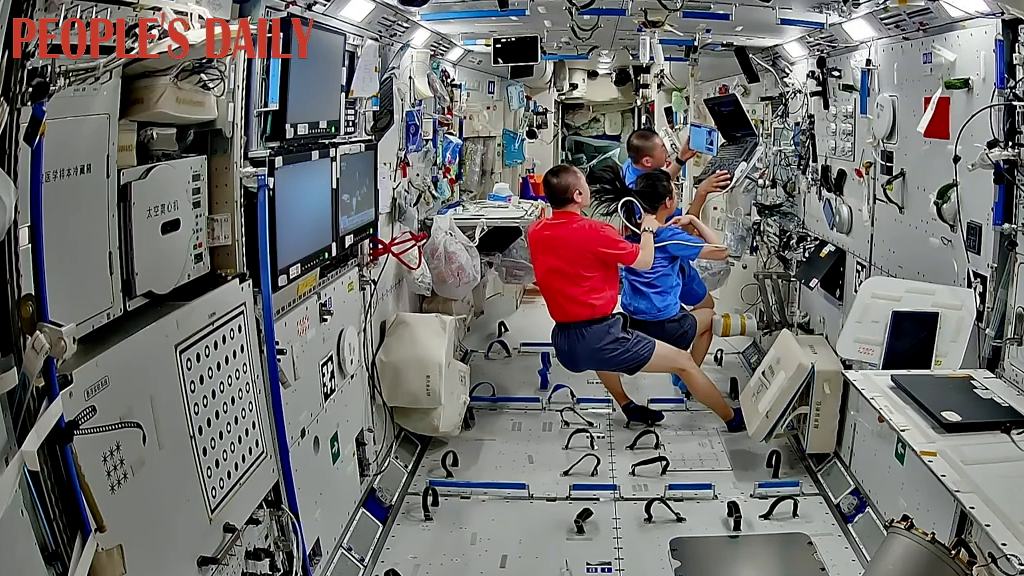 Shenzhou-23 crew conducts health and technology experiments aboard Tiangong