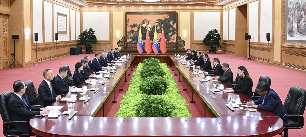 Xi calls for stronger China-Ecuador synergy in development strategies