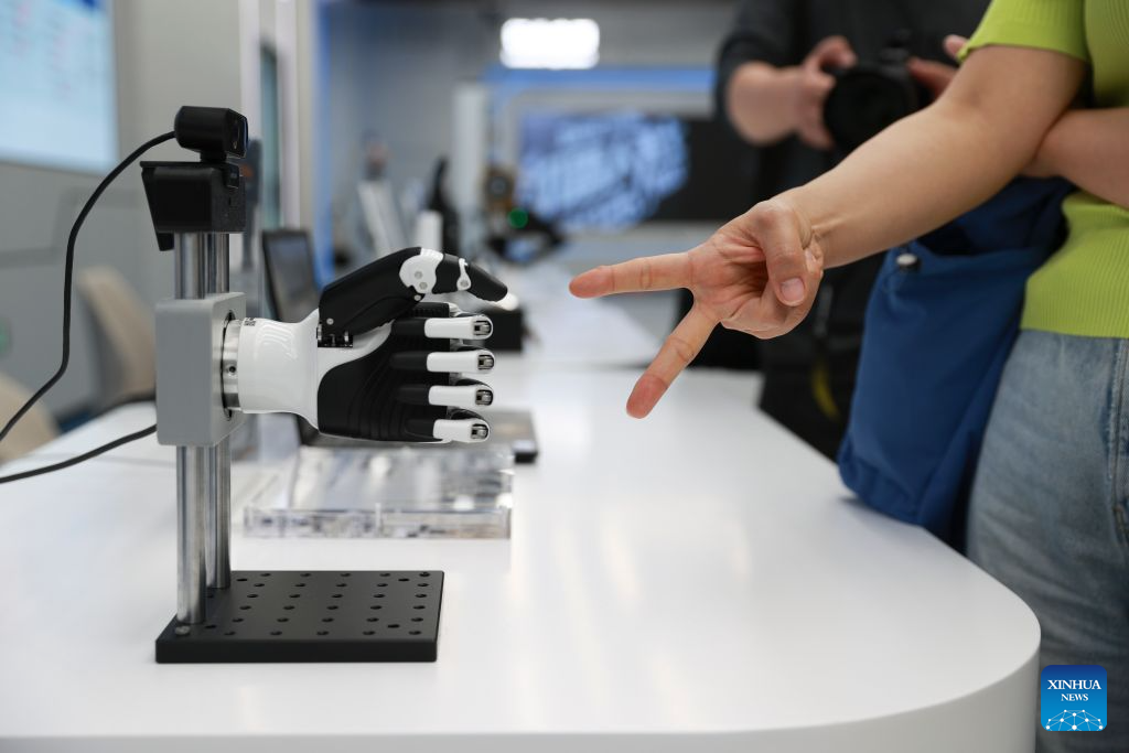 Beijing E-Town boosts emerging and forward-looking industries