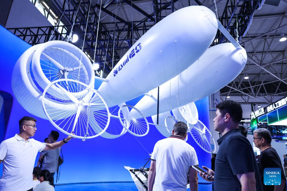 People visit the professional exhibition of the 2026 China International Big Data Industry Expo in Guiyang, southwest China's Guizhou Province, Aug. 28, 2026. Themed "Token: A New Path to Value of Data Elements," the expo spotlights cutting-edge innovations integrating data with artificial intelligence. (Xinhua/Yang Wenbin)