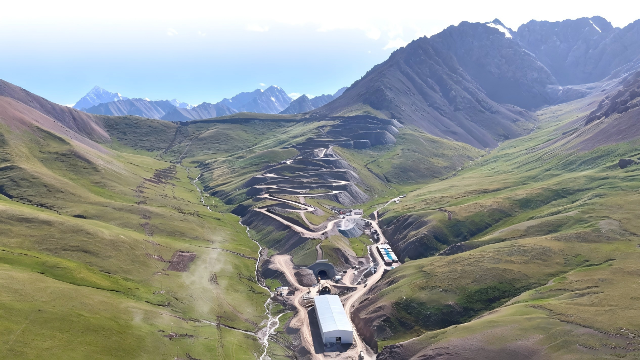 China-Kyrgyzstan practical cooperation gains momentum