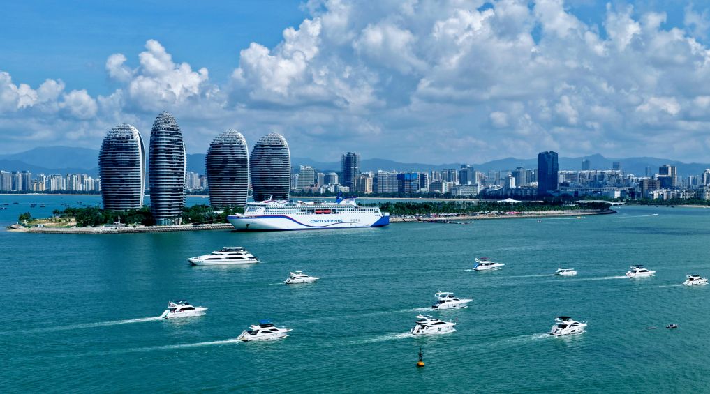 New paths to lower carbon take shape on China's tropical island