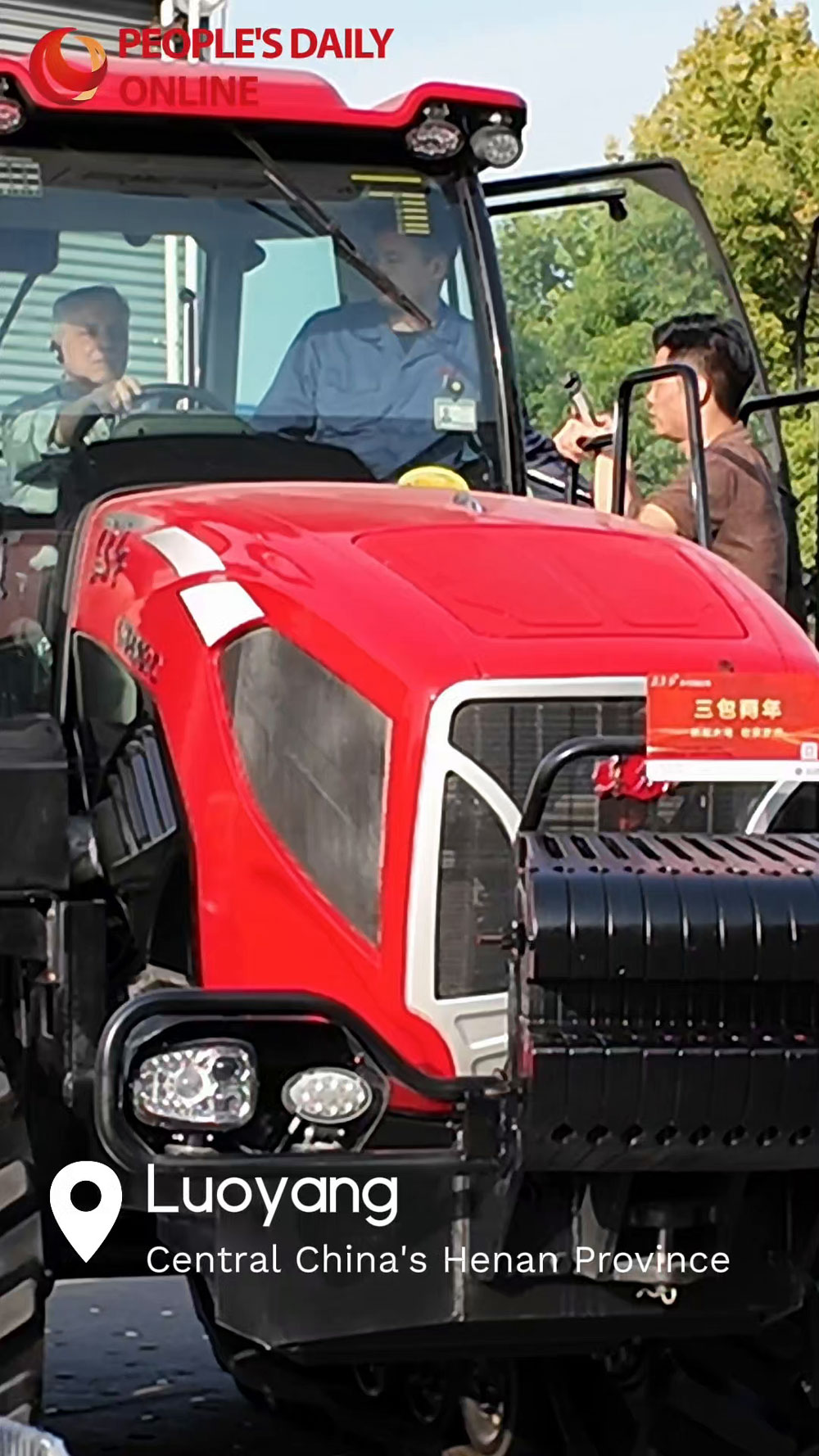 Chinese tractors impress foreign mayors in Luoyang, central China's Henan