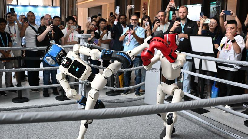 Overseas buyer attendance at first phase of China's Canton Fair hits record high